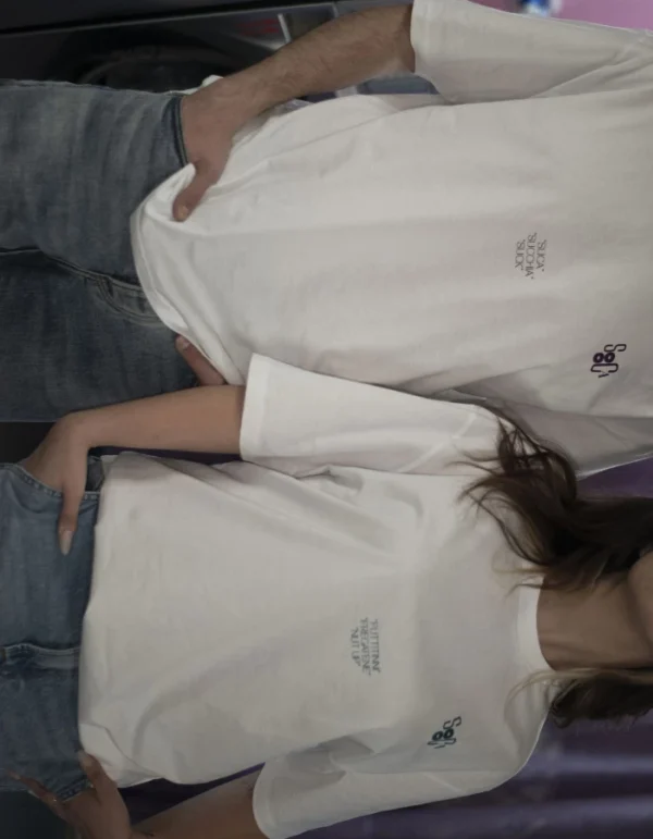 Personalizza la tua t-shirt (modello oversize)